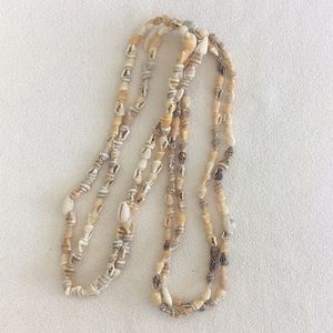 🎃2 Real Seashell necklaces